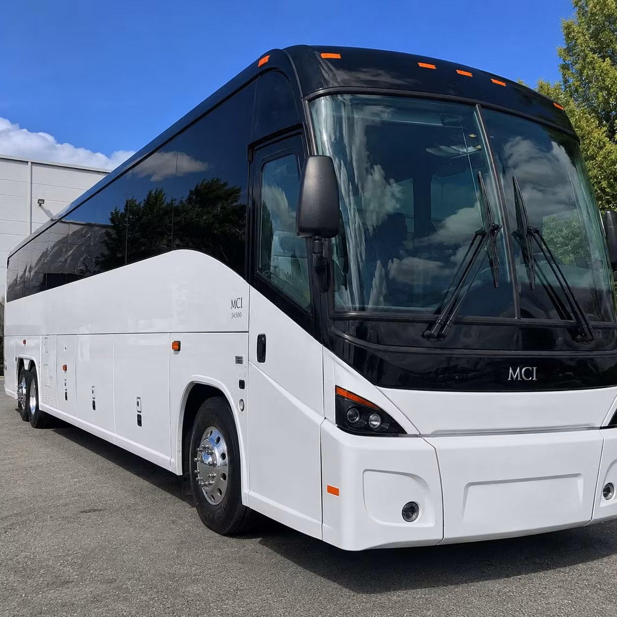 ski group airport transfers den to centennial and beyond